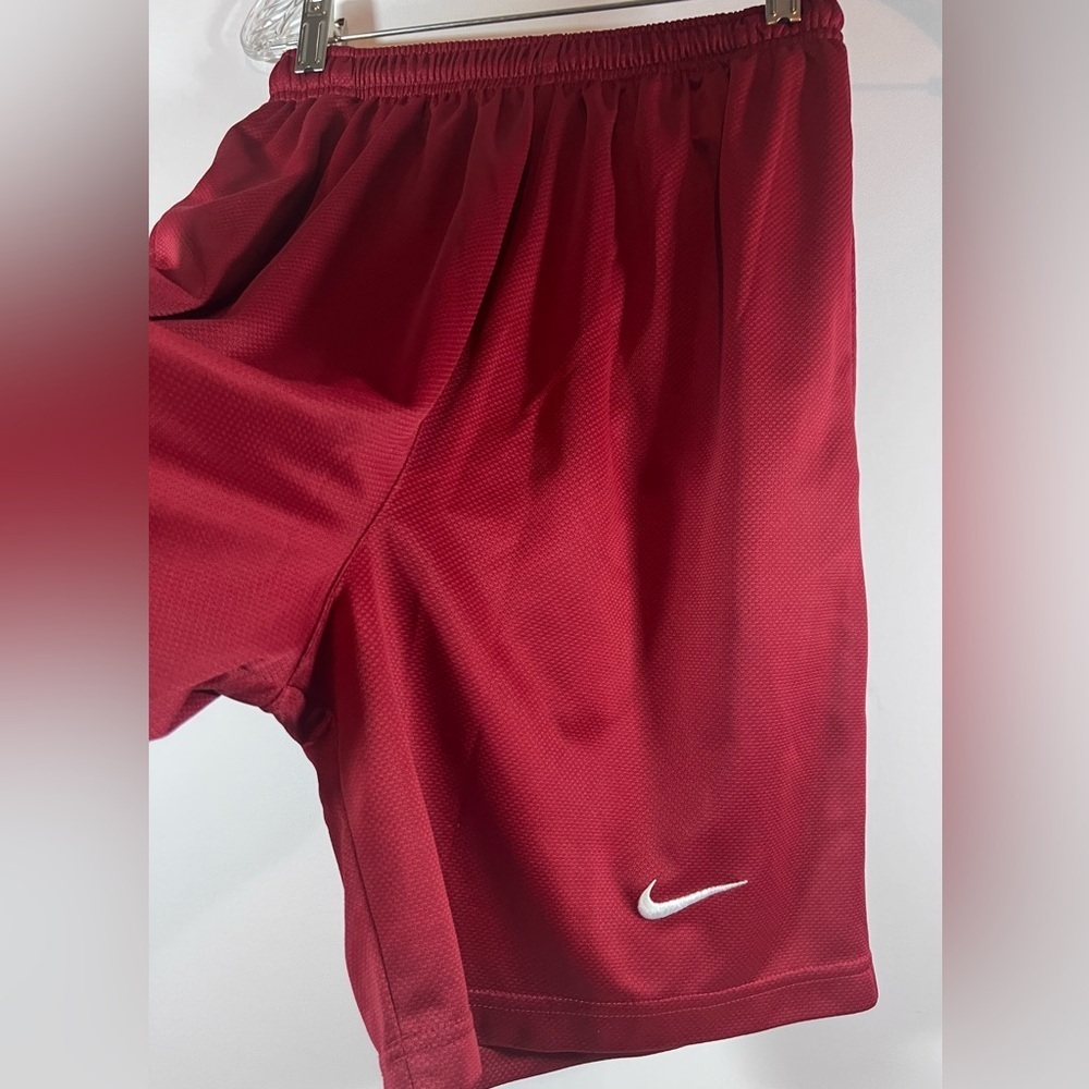 Nike DriFit Alabama Crimson Tide Training Athletic Shorts Men's size XS